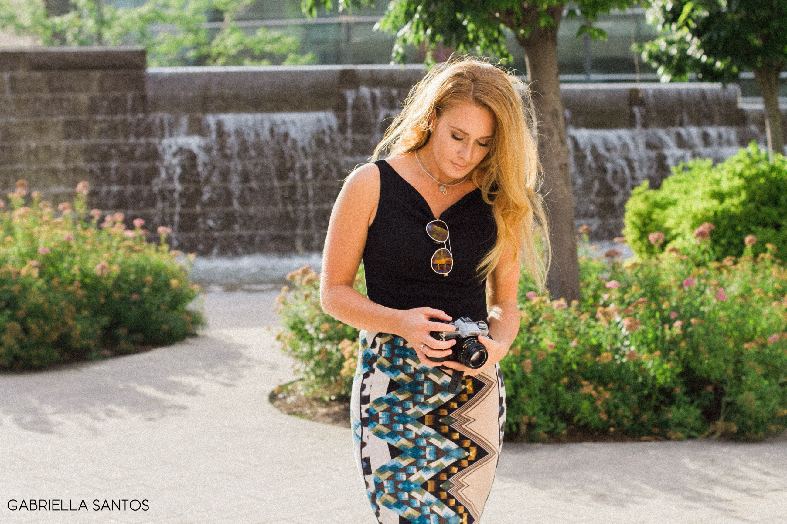 photography - my top three summer wedding photographer outfits - Showit Blog